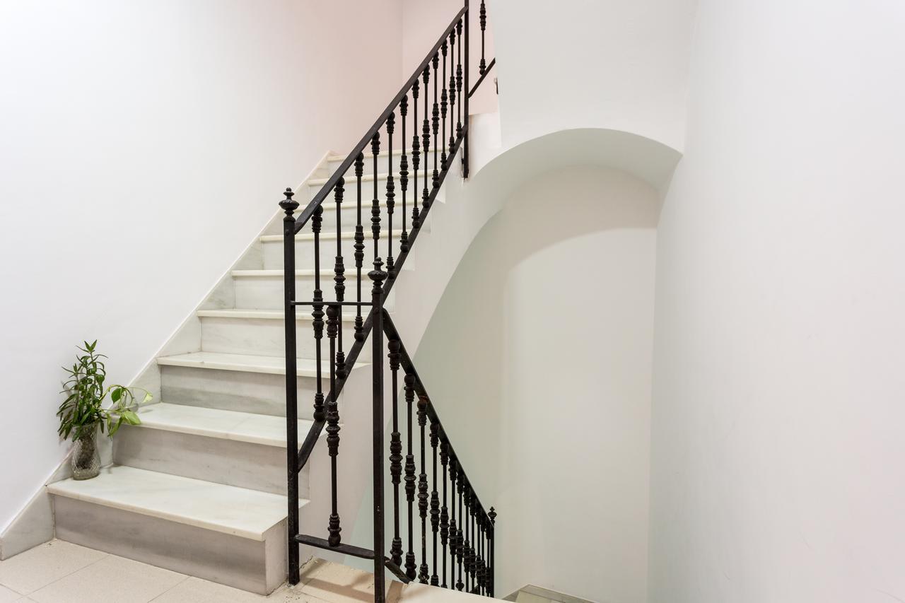 Apartamentos Diaber Gerona 22 Seville Exterior photo